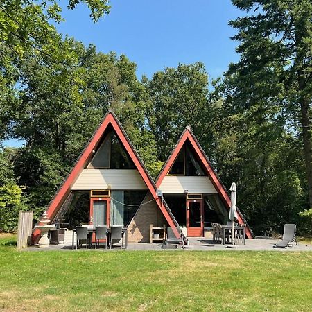 Lovely Holiday Home In Limburg Amid Lush Forest Stramproy Buitenkant foto